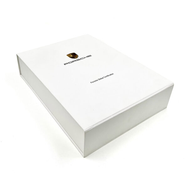 Porsche Global Certification Box by BsynchroAd